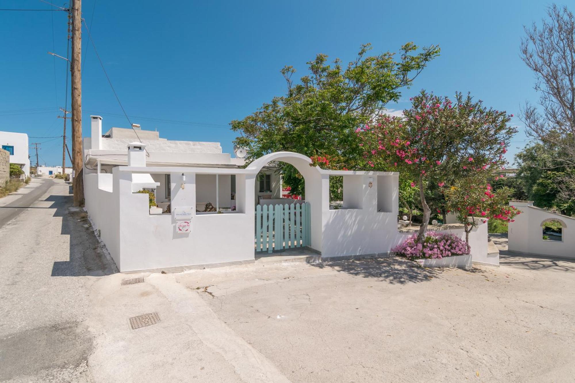 Lina And Babis' Home Adamantas  Dış mekan fotoğraf