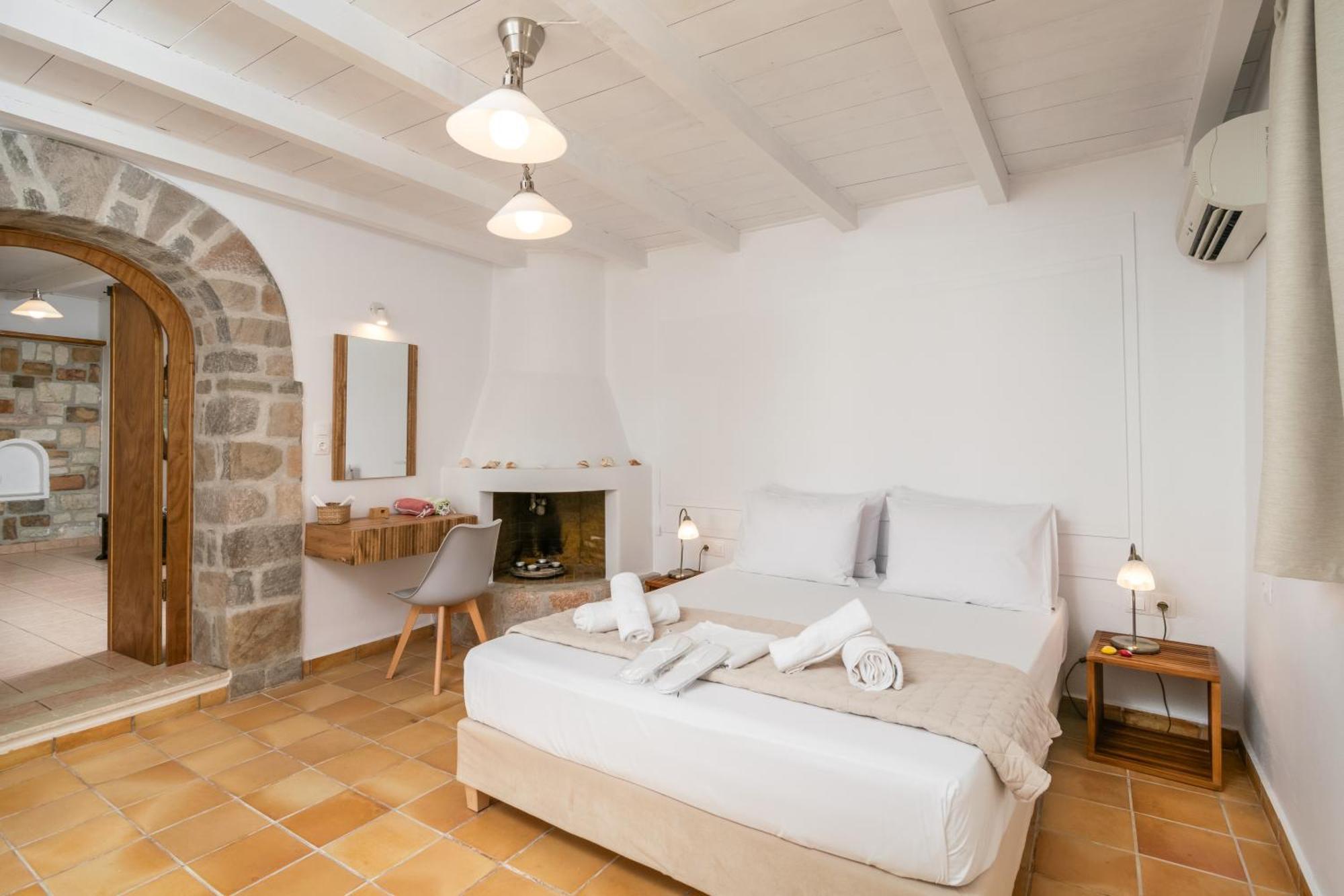 Lina And Babis' Home Adamantas  Dış mekan fotoğraf
